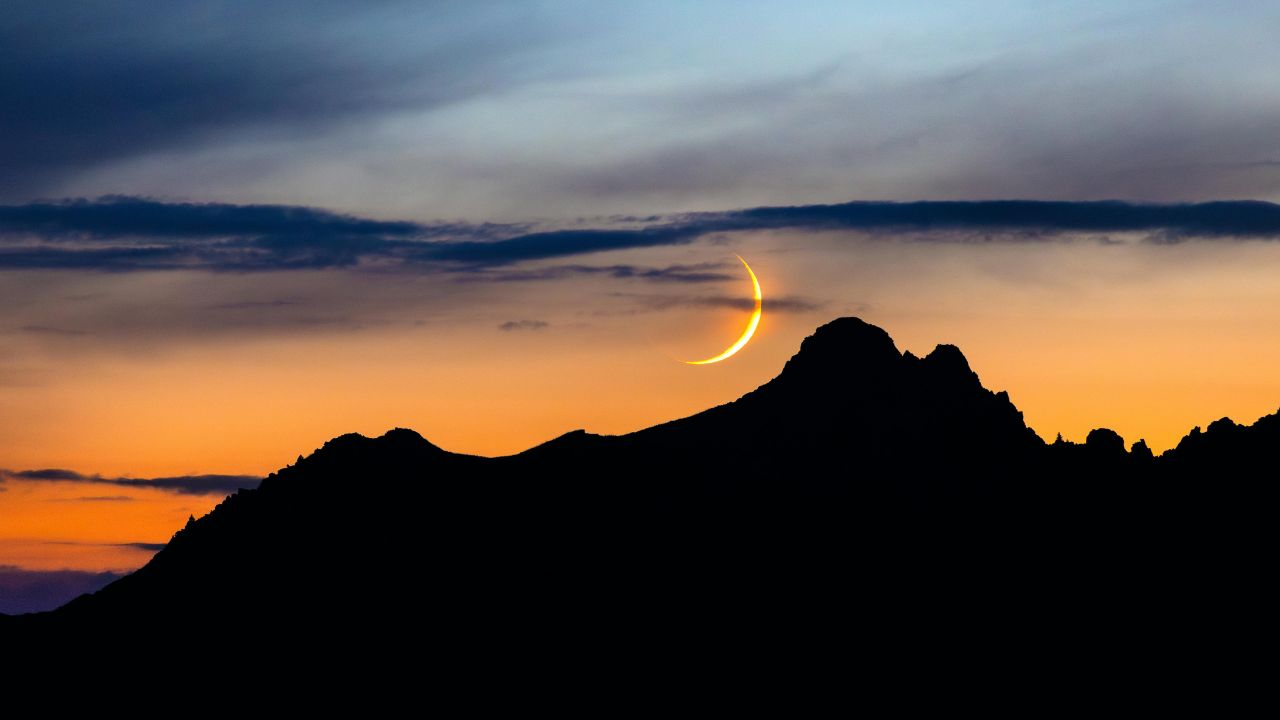 Boa noite! Tudo que é seu encontrará você no tempo certo.