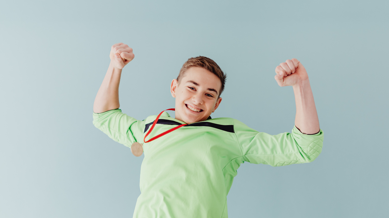 Nunca é tarde demais para ser aquilo que você poderia ter sido — George Eliot